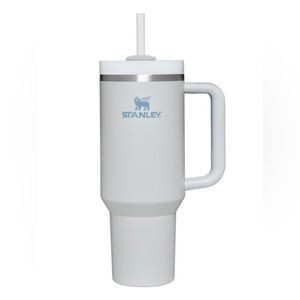 Stanley Quencher in Fog w/ Extra Stainless Steel Straws